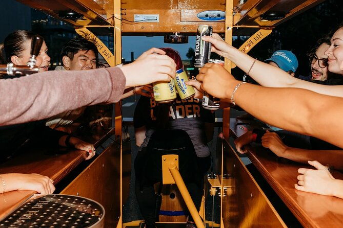 pedal-pub-miami-wynwood-graffiti-bar-tour-private-ride