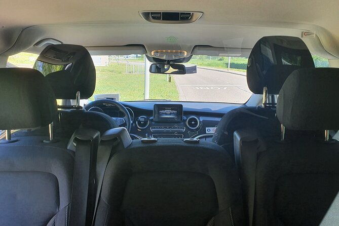 private-airport-transfer-to-or-from-schiphol-airport