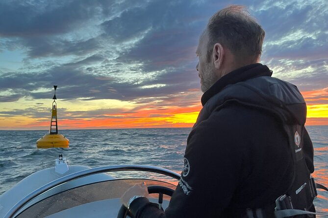 private-boat-sightseeing-tour-along-the-north-norfolk-coast