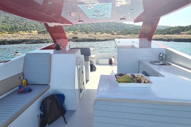 private-charter-to-blue-lagoon-amore-mio