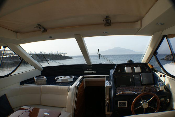 private-cruise-to-capri-and-amalfi-coast-from-sorrento-or-capri-yacht-50