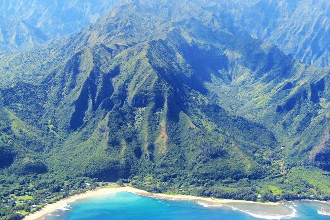private-doors-off-kauai-helicopter-ultimate-waterfalls-canyons