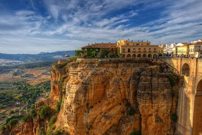 private-guided-day-trip-to-the-white-villages-and-ronda-from-seville