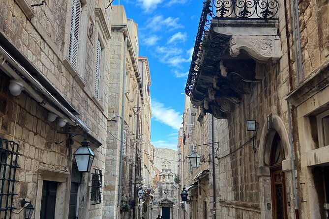 private-history-old-town-and-city-wall-tour-in-dubrovnik