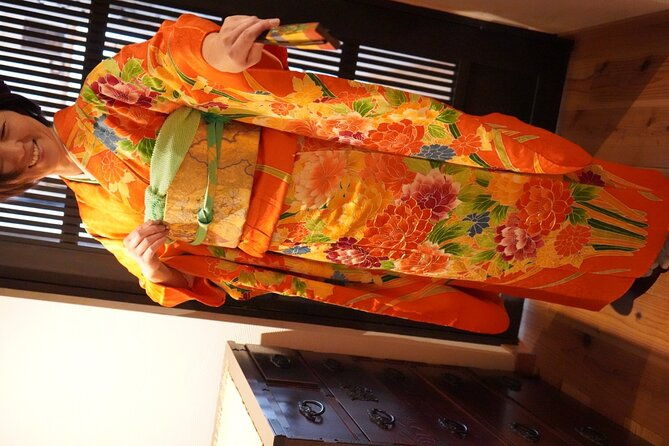 private-kimono-and-tea-ceremony-at-local-home-near-tokyo-disney