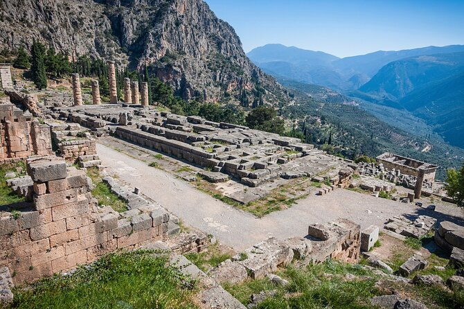 private-luxury-tour-delphi-thermopylae-the-300s-legacy
