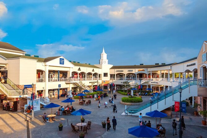 private-shopping-tour-from-osaka-hotels-to-rinku-premium-outlets