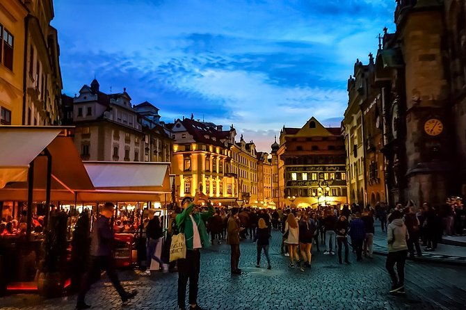 private-sightseeing-in-prague-by-night