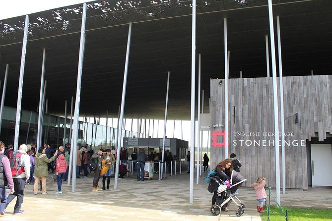 private-transfer-southampton-cruise-port-to-london-via-stonehenge-wilton-house