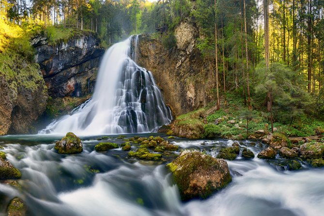private-werfen-ice-cave-and-golling-waterfall-from-salzburg