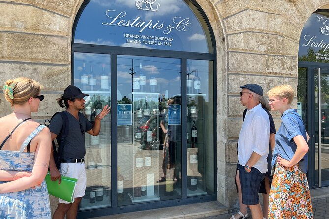 professional-bordeaux-wine-and-cheese-tasting-with-a-walking-tour
