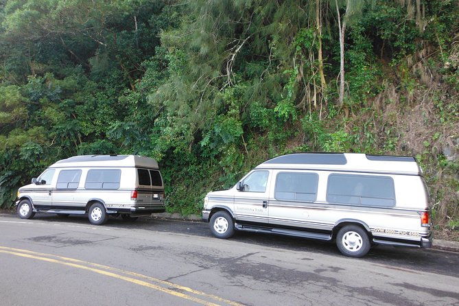 road-to-hana-luxury-limo-van-tour-with-helicopter-flight