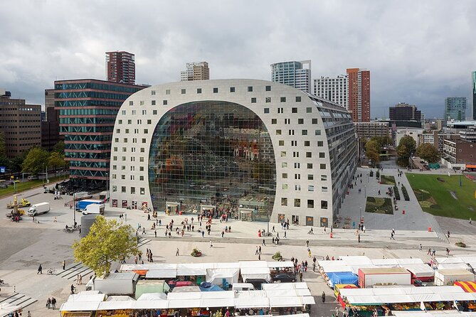 rotterdam-private-transfer-to-schiphol-airport-amsterdam-city