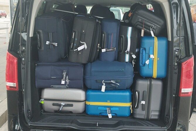 round-trip-from-barcelona-airport-to-city-and-city-to-airport
