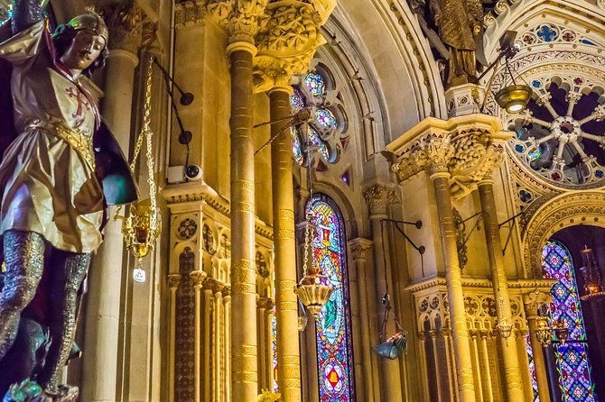 sagrada-familia-montserrat-private-tour-with-hotel-pick-up