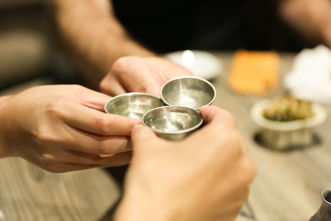 sake-bar-and-pub-crawl-in-central-kyoto-food-sake-tour
