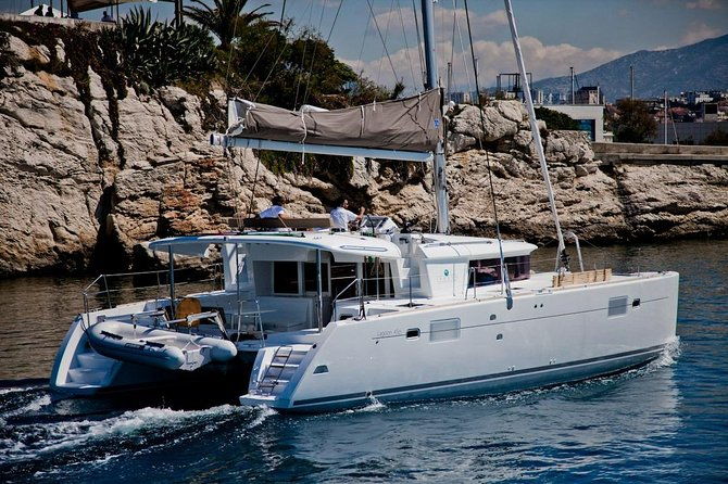 santorini-caldera-sailing-tour-with-bbq-lunch-and-drinks