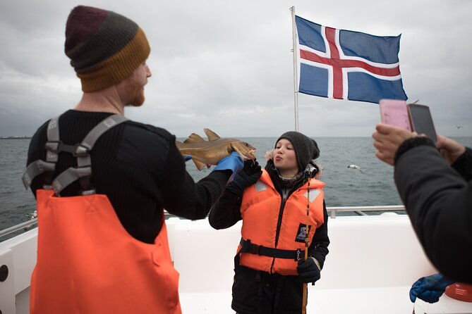 sea-fishing-experience-from-reykjavik