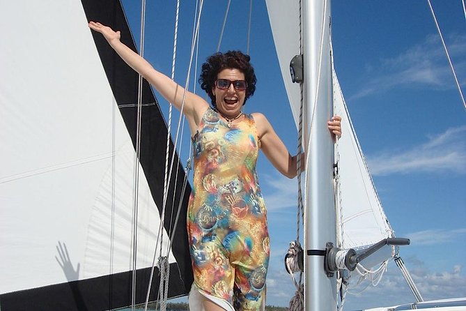 sightseeing-and-sunset-catamaran-sailing-excursion