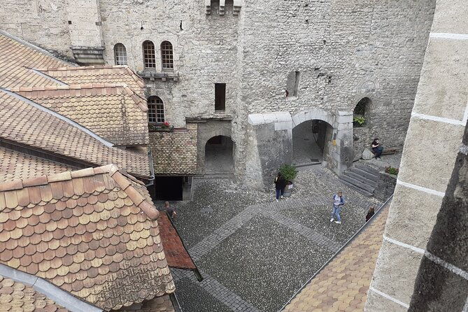six-hour-private-tour-of-the-swiss-riviera