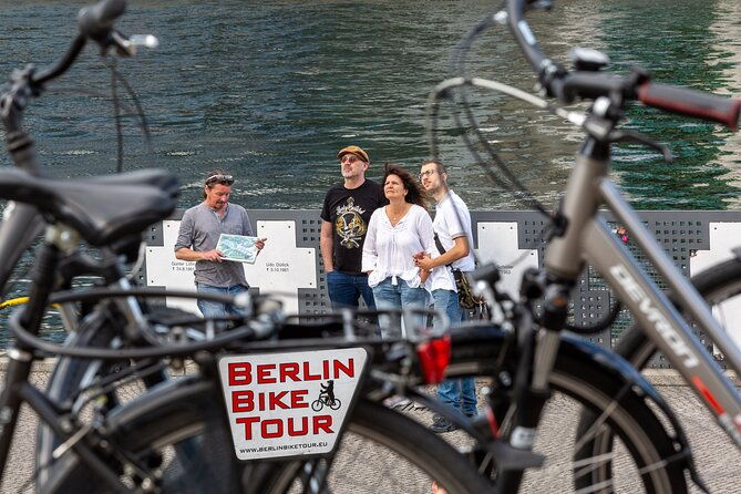 small-group-berlin-wall-bike-tour