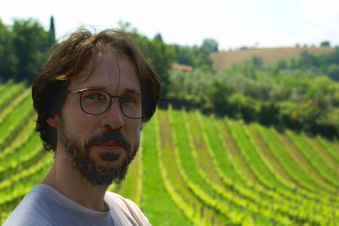 small-group-experience-cheese-chianti-visit-dairy-3-wineries