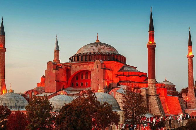 small-group-istanbul-full-day-shore-excursion-hagia-sophia-topkapi-palace-blue-mosque-hippodrome-and-grand-bazaar