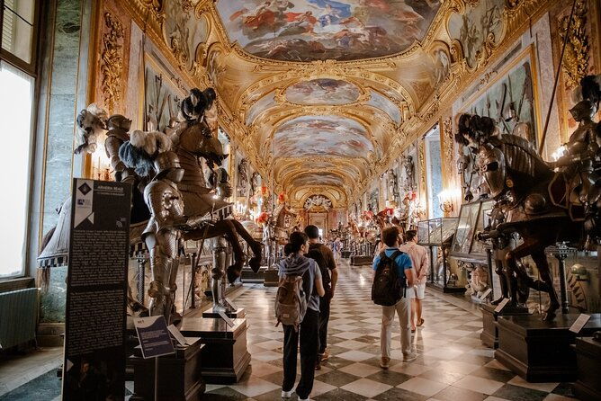 small-group-royal-palace-skip-the-line-tour