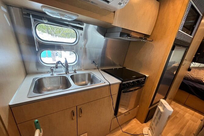 snow-camping-experience-with-a-camping-trailer-near-sapporo