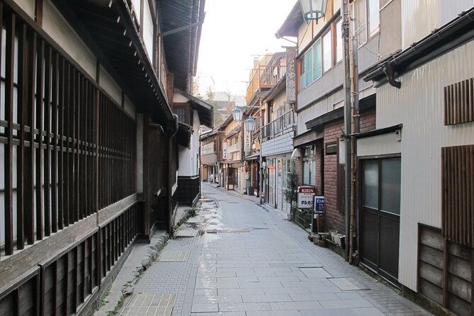 snow-monkey-and-shibu-onsen-afternoon-group-tour-from-myoko-kogen