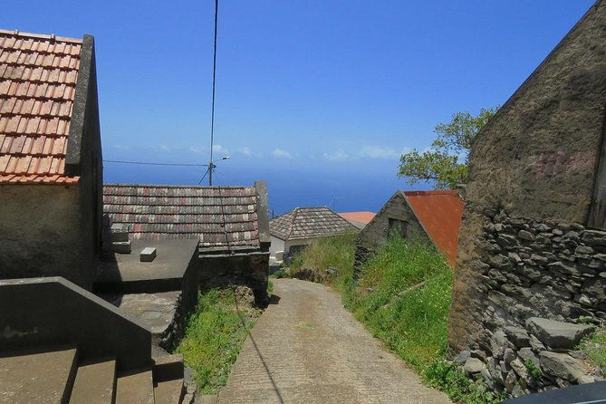 southwest-of-madeira-and-calheta-paul-do-mar-4x4-full-day-tour