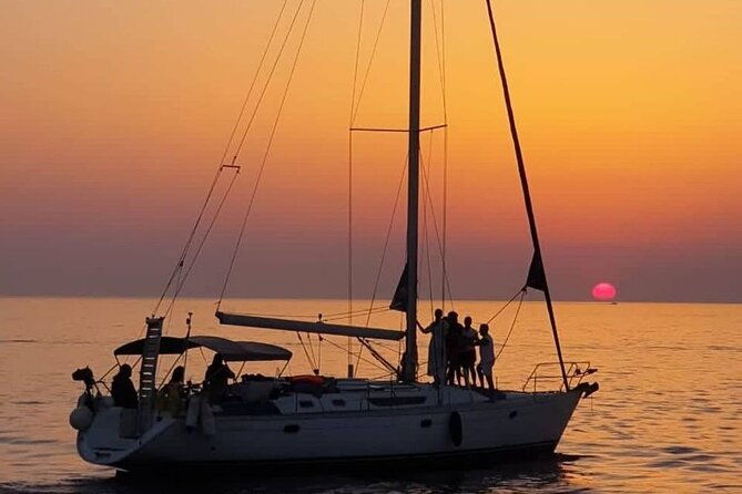 sunset-tour-on-a-luxury-sailing-yacht-from-vilamoura