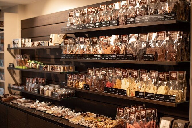 swiss-cheese-chocolates-and-mountains-small-group-tour-from-zurich