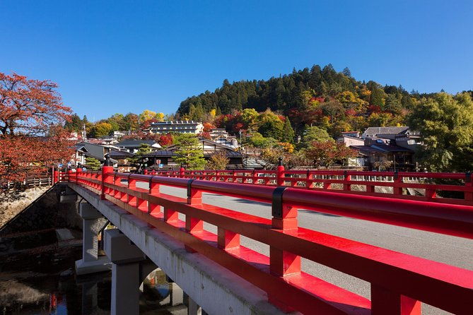 takayama-old-town-walking-tour-with-local-guide