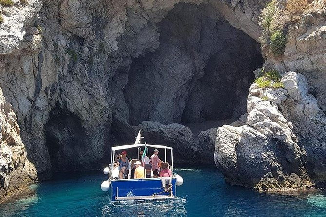 taormina-and-isola-bella-day-tour-including-boat-tour