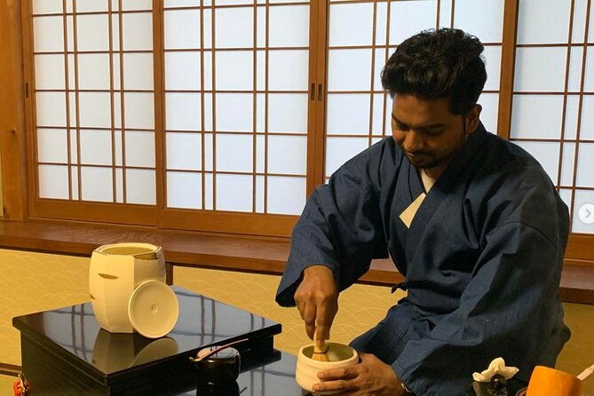 tea-ceremony-in-100-years-old-townhouse-with-tables-and-chairs