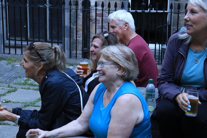 the-edinburgh-literary-pub-tour