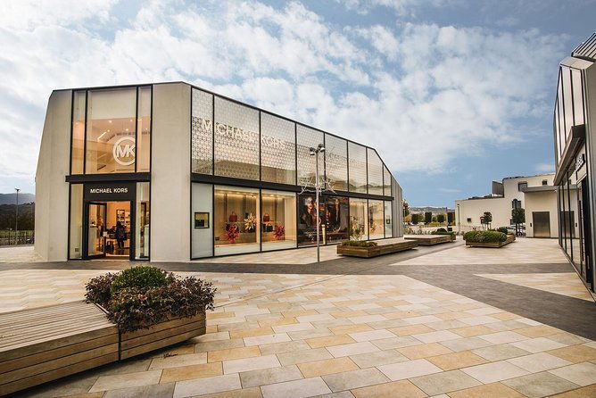 the-mall-outlet-florence-from-rome-semi-private-shopping-tour