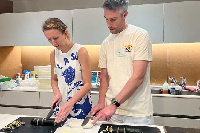 tokyo-7hr-private-guided-tour-sushi-roll-making-experience