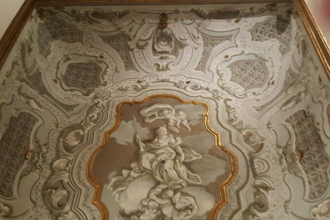 tour-at-the-royal-palace-of-portici-and-the-golden-mile
