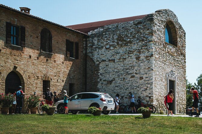 tour-in-the-marche-by-raffaello-sanzio-art-nature-food-and-wine