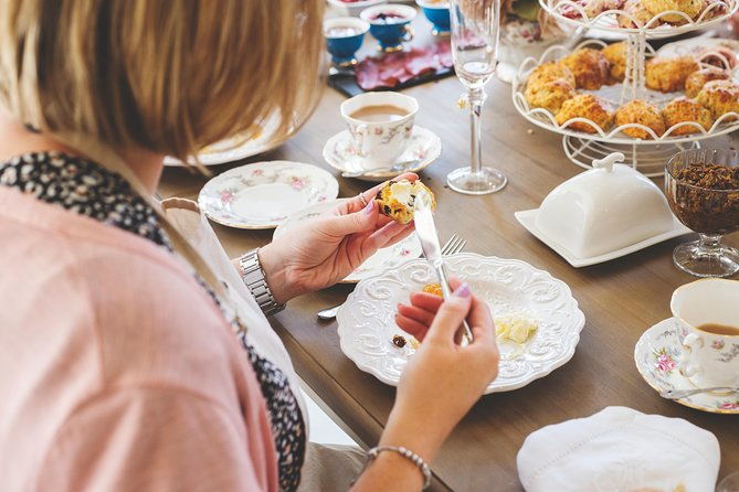 traditional-afternoon-tea-experience-and-baking-class-in-stratford-upon-avon