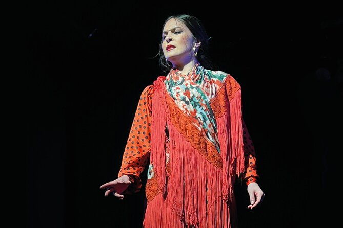 traditional-flamenco-show-at-tablao-casa-ana