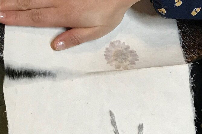 traditional-japanese-washi-papermaking-kyoto-morning