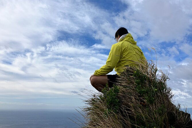 trekking-volcanic-island-in-izu-oshima