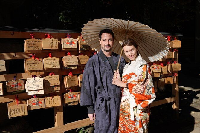 try-vintage-kimono-haori-photogenic-tokyo-shrine-experience