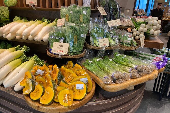 vegan-edible-flower-sushi-making-and-vegetable-tour-in-kyoto