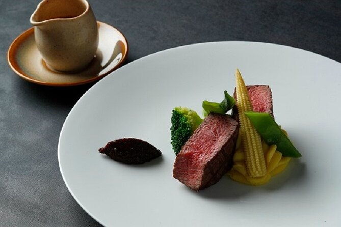 vip-cherry-blossom-tour-by-limousine-with-exclusive-dinner