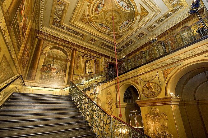 vip-kensington-palace-tour-royal-tea-crown-experience