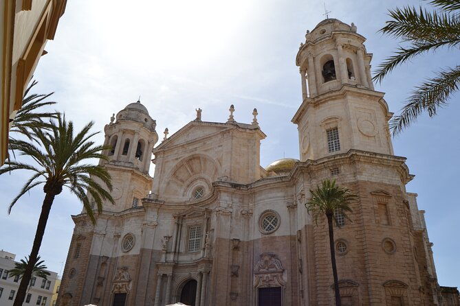 walking-tour-through-cadiz-stories-from-the-hand-of-a-local-guide